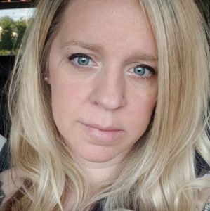 Meet your Posher, Anne